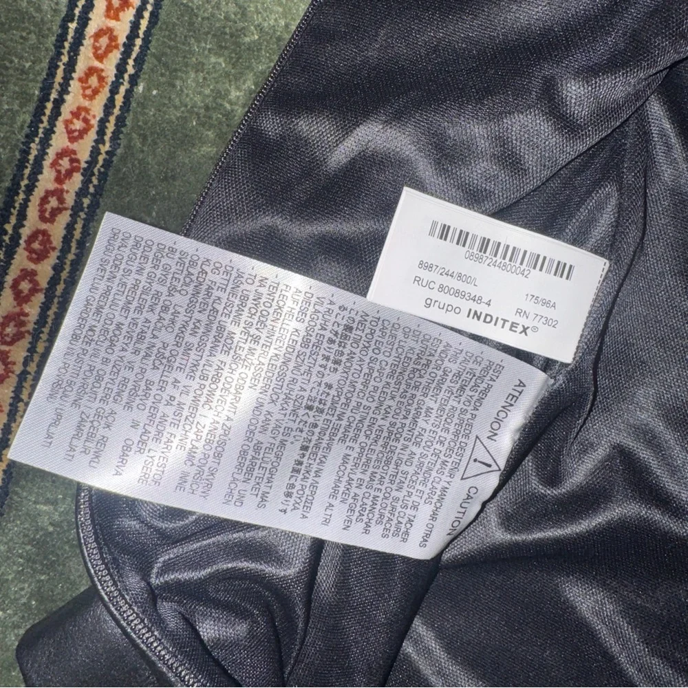 NWT Zara Black Sleeveless mock neck Faux Leather Zip back Top - size Large - Picture 11 of 12